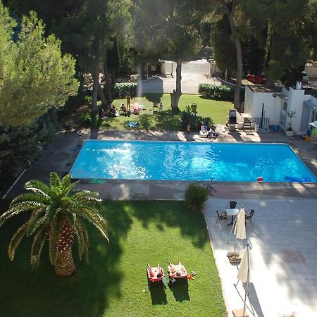 Cit'Hotel Le Mirage Istres Exterior photo