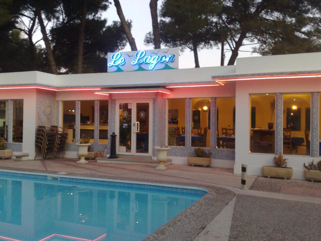 Cit'Hotel Le Mirage Istres Exterior photo